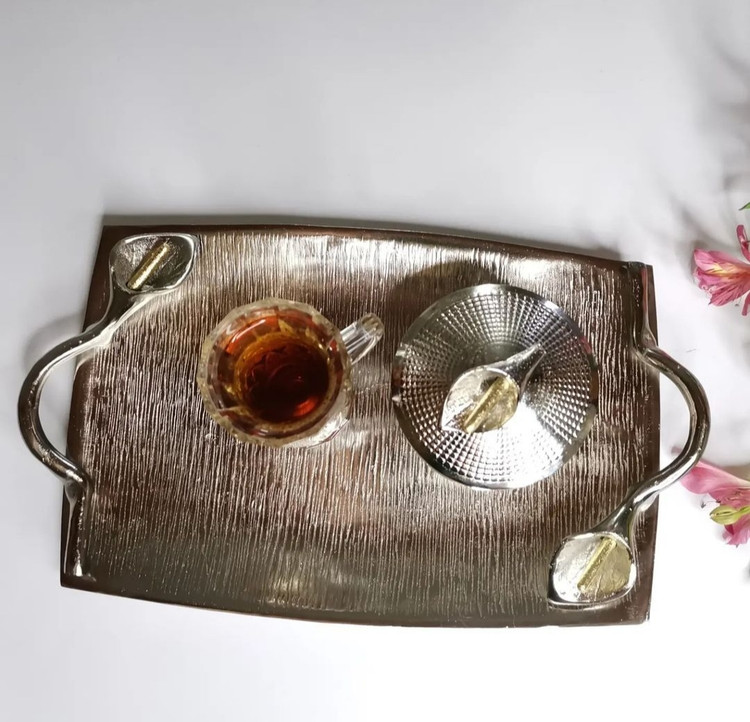 قندان قندون نقل خوری بدون پایه آلیاژی لیلیوم شیپور گلایل ( 2 رنگ طلایی و نقره ای )