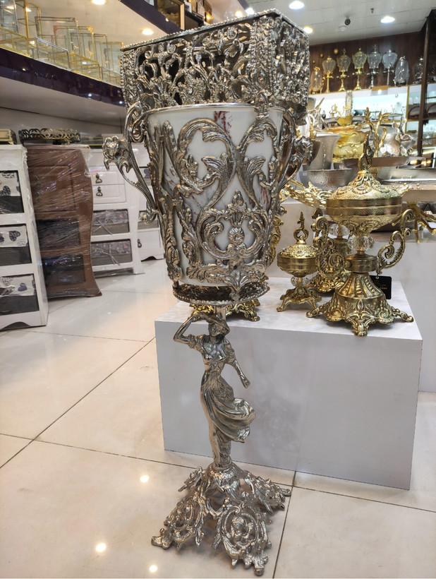 سطل و جای دستمال باله کنار سالنی آلیاژی ( موجود در دو رنگ طلایی و نقره ای )