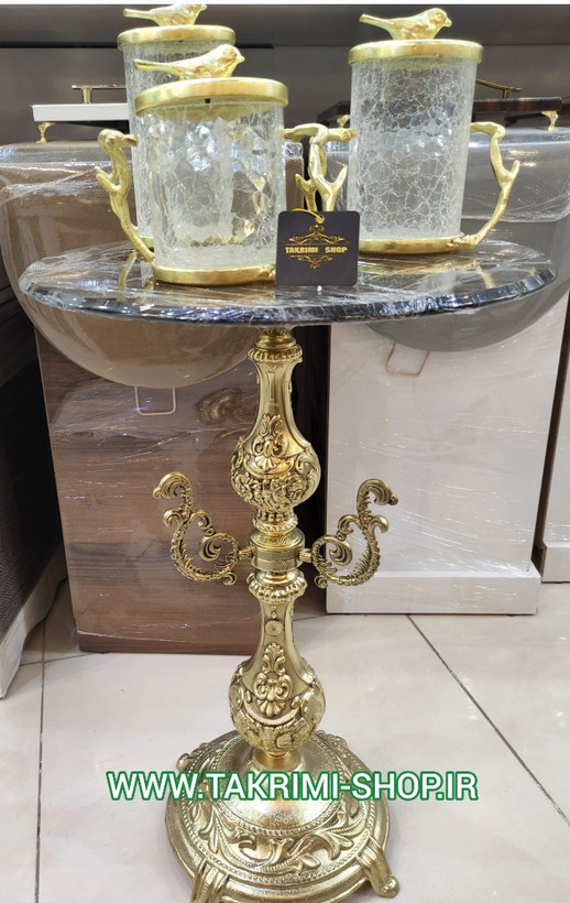 میز تلفن یا میز خاطره نقلی کنار سالنی ( طلایی و نقره ای )