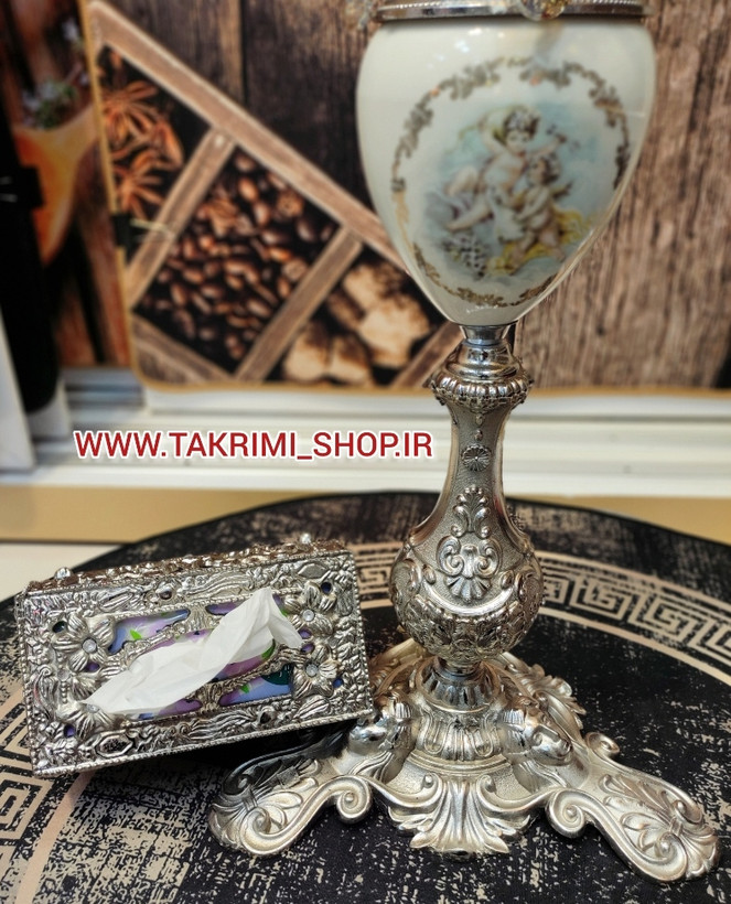 سطل و جا دستمال کنار سالنی بزرگ حباب دار ( موجود در دو رنگ طلایی و نقره ای )