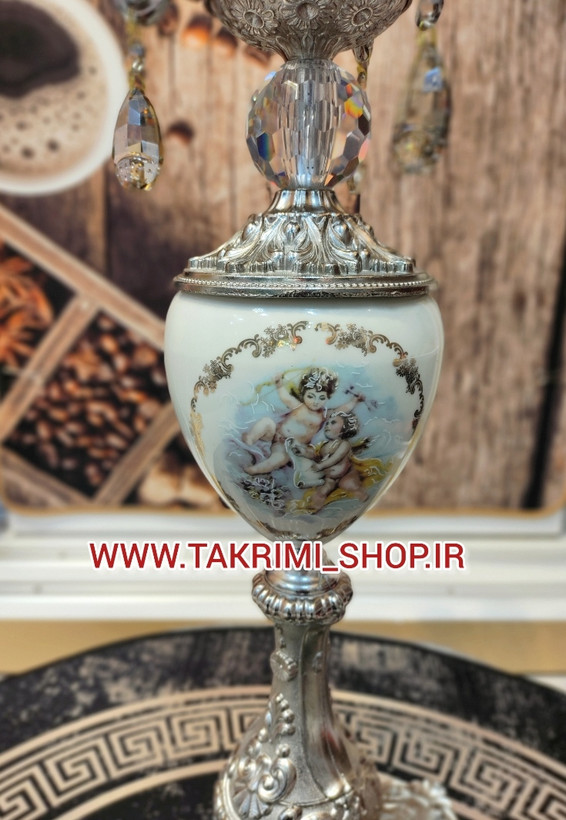 میز بار میوه خوری ایستاده کنار سالنی سلطنتی ( با ظرف میوه متوسط ) ( نقره ای و طلایی )