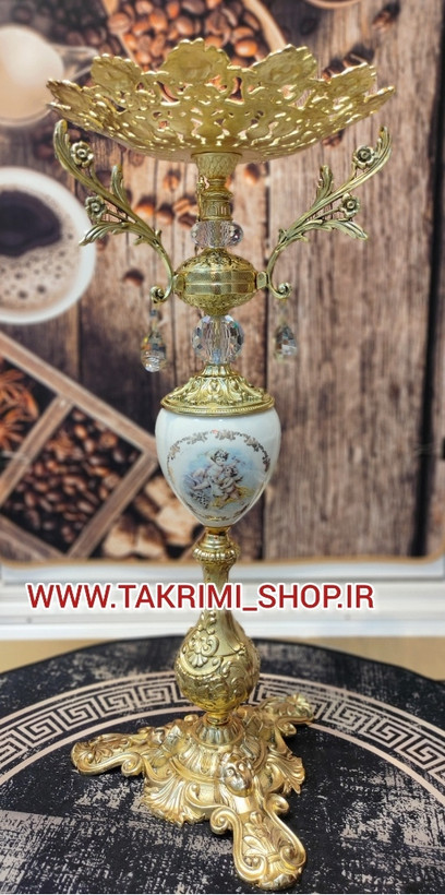 میز بار میوه خوری ایستاده کنار سالنی سلطنتی ( با ظرف میوه متوسط ) ( نقره ای و طلایی )