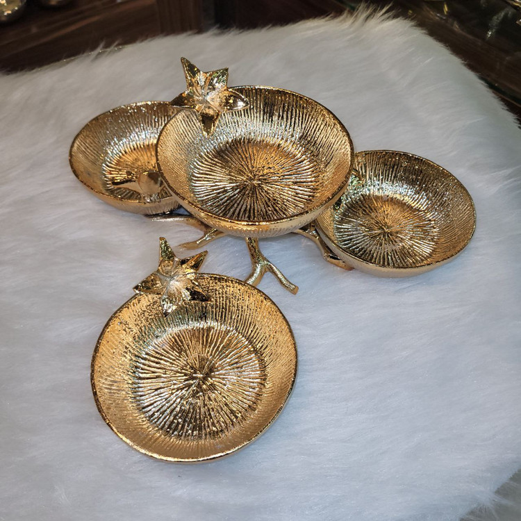 اردو خوری 4 پیاله گل نسترن پایه شاخه آبکاری براق ( طلایی و نقره ای )