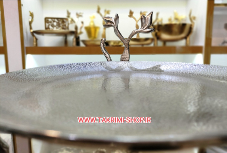 ظرف کاپ کیک یا شیرینی خوری 3 سه پایه گرد گلبرگ آلومینیوم خالص ( طلایی و نقره ای ) ( تکریمی شاپ )