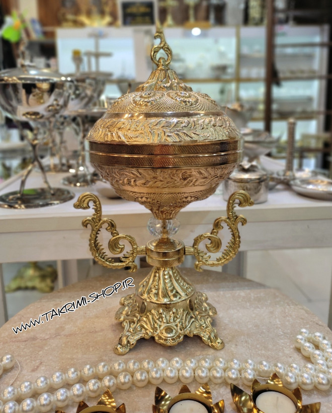 سرویس پذیرایی 4 چهار پارچه تکه دسته دار ( با آجیل خوری بزرگ و شکلات خوری بزرگ ) پایه بزرگ