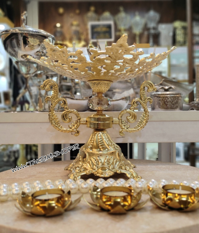 سرویس پذیرایی 4 چهار پارچه تکه دسته دار ( با آجیل خوری بزرگ و شکلات خوری بزرگ ) پایه بزرگ