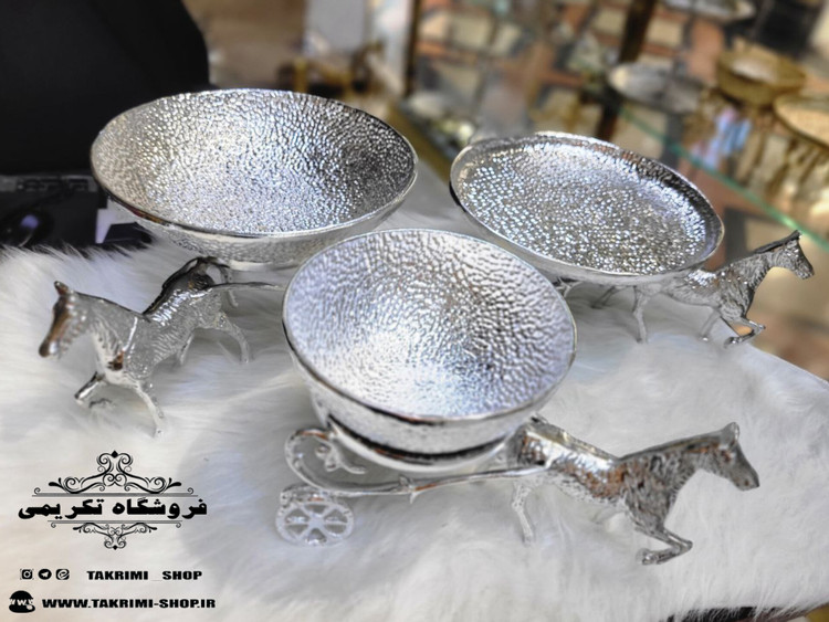 کالکشن ست سرویس پذیرایی اسب و با کالسکه اصلی نقره ای و طلایی ( تکریمی شاپ )