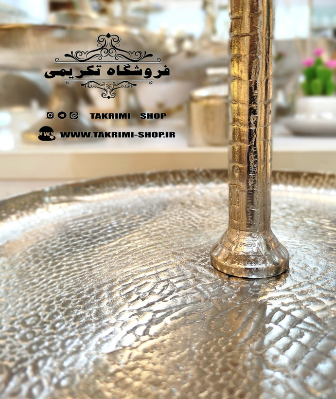 استند شیرینی خوری 2طبقه 2 دو طبقه دوطبقه چرمی اورجينال پوست ماری تمساحی سایز بزرگ نقره ای ( تکریمی شاپ )
