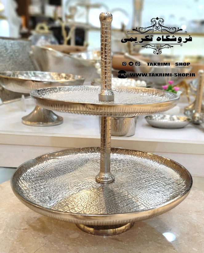 استند شیرینی خوری 2طبقه 2 دو طبقه دوطبقه چرمی اورجينال پوست ماری تمساحی سایز بزرگ نقره ای ( تکریمی شاپ )