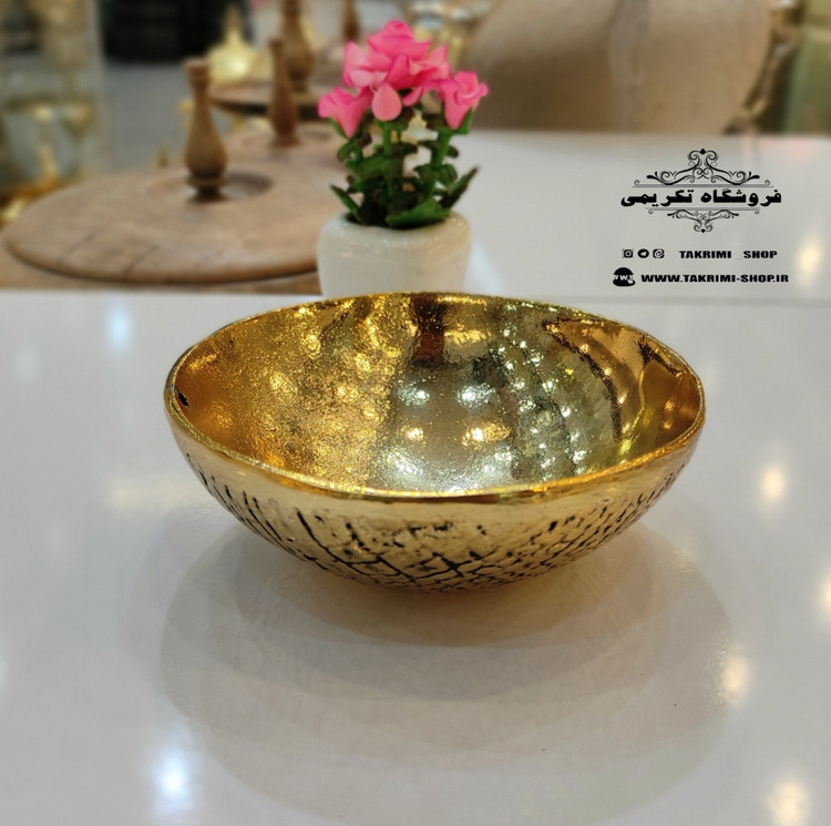 پیاله تک یا ظرف تنقلات خوری یک نفره طرح چرمی پوست ماری تمساحی طلایی براق ( تکریمی شاپ )
