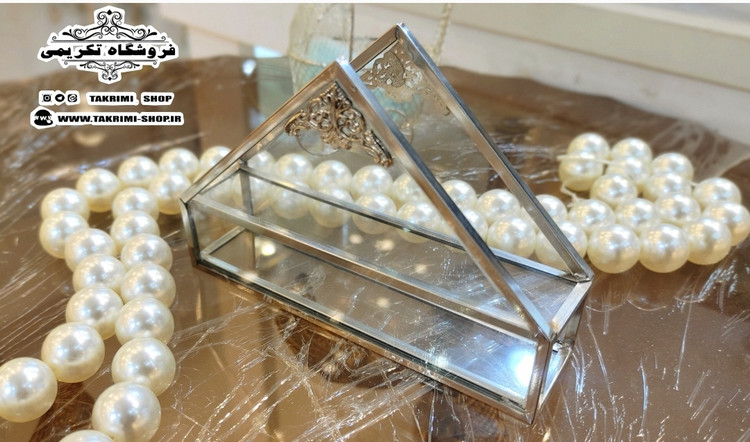 جادستمالی جا دستمالی رو میزی رومیزی مثلثی جنس شیشه و برنج ( تولیدی تکریمی شاپ )