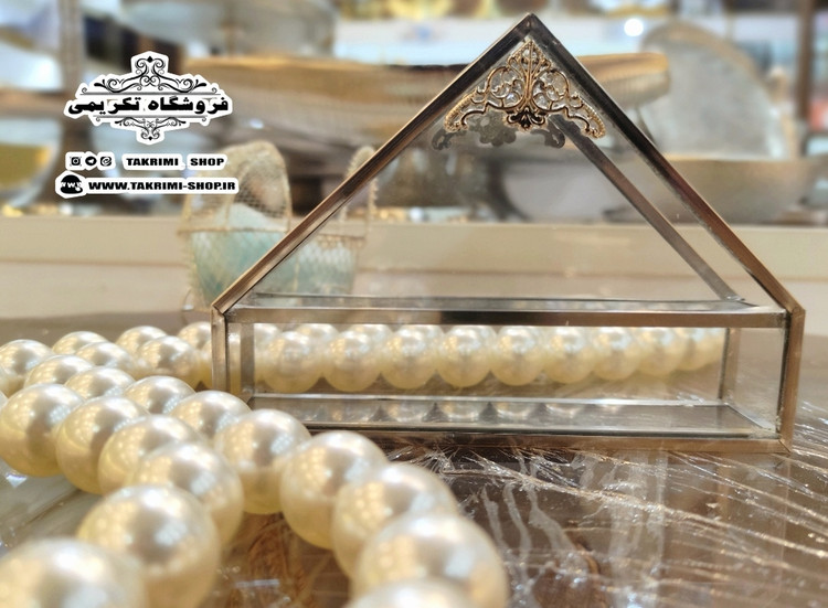 جادستمالی جا دستمالی رو میزی رومیزی مثلثی جنس شیشه و برنج ( تولیدی تکریمی شاپ )