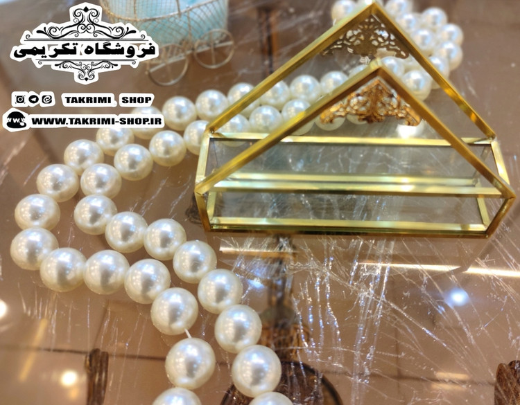 جادستمالی جا دستمالی رو میزی رومیزی مثلثی جنس شیشه و برنج ( تولیدی تکریمی شاپ )
