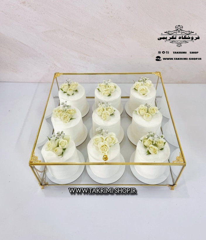 باکس شیشه ای خواستگاری ( متوسط ) خاستگاری شیرینی مینی کاپ کیک باقلوا درب دار مربع طلایی جنس شیشه ای و برنجی