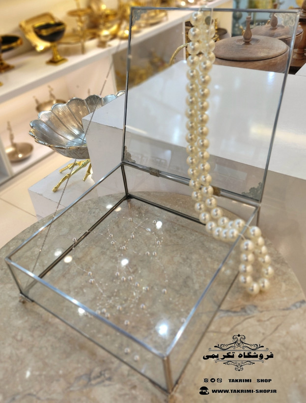 باکس شیشه ای خواستگاری ( متوسط ) خاستگاری شیرینی مینی کاپ کیک باقلوا درب دار مربع نقره ای جنس شیشه ای و استیل خالص
