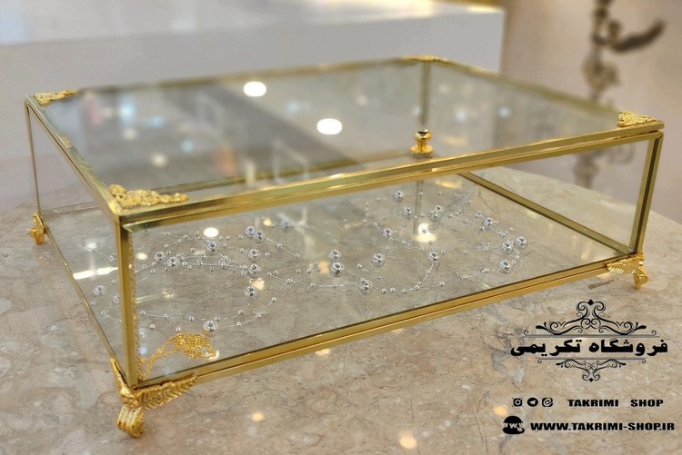 باکس شیشه ای خواستگاری ( متوسط ) خاستگاری شیرینی مینی کاپ کیک باقلوا درب دار مستطیل طلایی جنس شیشه ای و برنجی