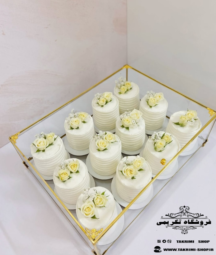 باکس شیشه ای خواستگاری ( متوسط ) خاستگاری شیرینی مینی کاپ کیک باقلوا درب دار مستطیل طلایی جنس شیشه ای و برنجی