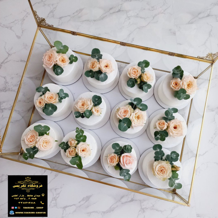 باکس شیشه ای خواستگاری ( متوسط ) خاستگاری شیرینی مینی کاپ کیک باقلوا درب دار مستطیل طلایی جنس شیشه ای و برنجی