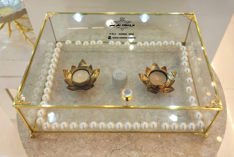 باکس شیشه ای خواستگاری ( بزرگ ) خاستگاری شب یلدایی شب چلگی چله ای شیرینی مینی کاپ کیک باقلوا درب دار مستطیل طلایی جنس شیشه ای و برنج خالص