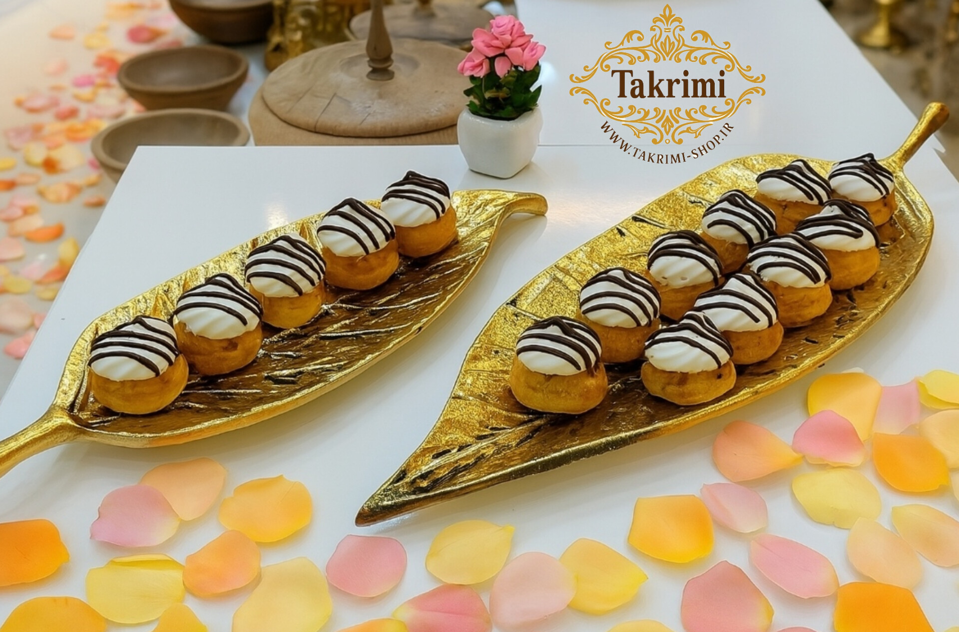 ظرف شیرینی خوری برگ گردو آلومینیومی آلیاژی خالص طلایی براق ( موجود در 2 سایز ) ( تکریمی شاپ )