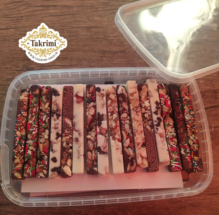 شکلات مغز دار ( 420 گرمی ) کاکائویی مغزدار سیگاری خانگی ( بادام هندی ،بادام ، فندق ، پسته ، گردو ، مغز تخمه )