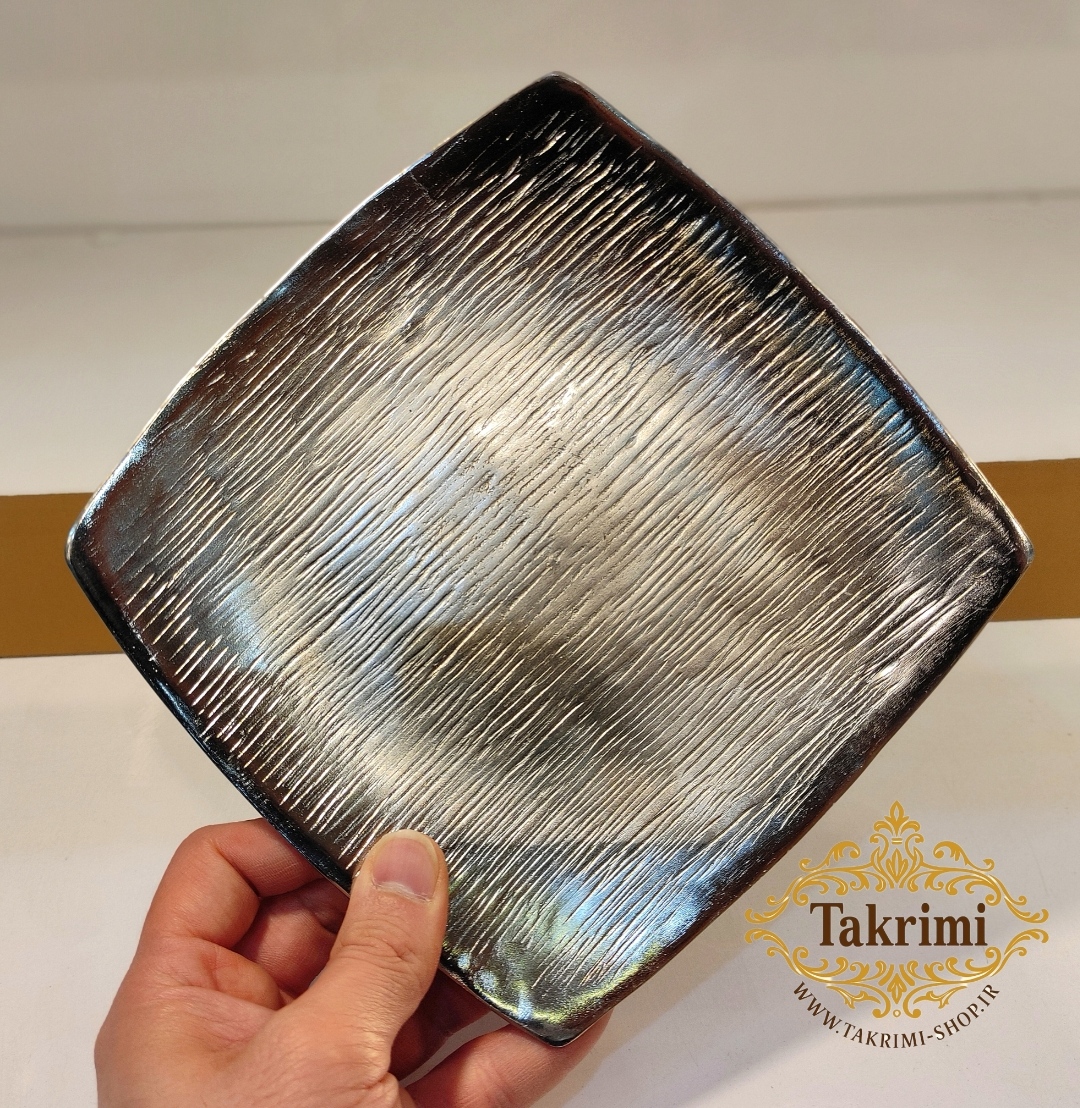 پیش دستی پیشدستی بشقاب مربع میوه خوری طرح لیلیوم شیپور خط دار ساده نقره ای آلومینیومی آلیاژی ( یک عددی ) ( تولیدی تکریمی شاپ )
