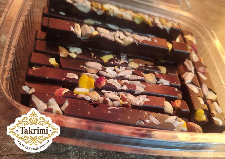 شکلات مغز دار ( 200 گرمی ) کاکائویی مغزدار سیگاری خانگی ( بادام هندی ،بادام ، فندق ، پسته ، گردو ، مغز تخمه )