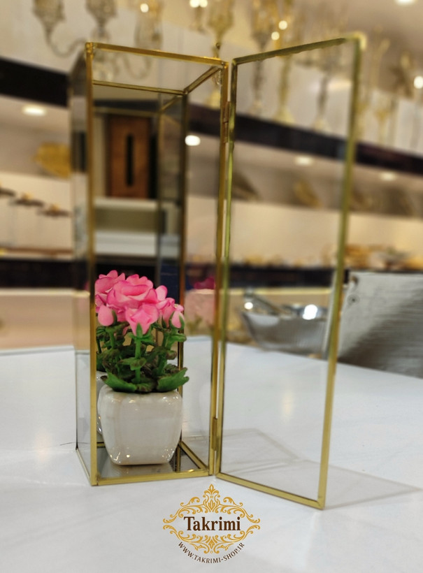 استند باکس جاعطری جا عطری جا ادکلنی جاادکلنی جای ادکلن عطری جای لوازم آرایشی ایستاده شیشه و برنج خالص ( توليدی تکریمی شاپ )