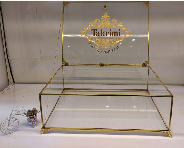 باکس شیشه ای خواستگاری ( خیلی بزرگ ) خاستگاری شب یلدایی شب چلگی چله ای شیرینی مینی کاپ کیک باقلوا درب دار مستطیل طلایی جنس شیشه ای و برنج خالص